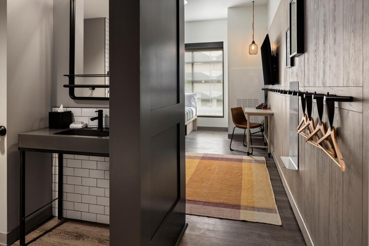Moxy Omaha Downtown Hotel Eksteriør billede
