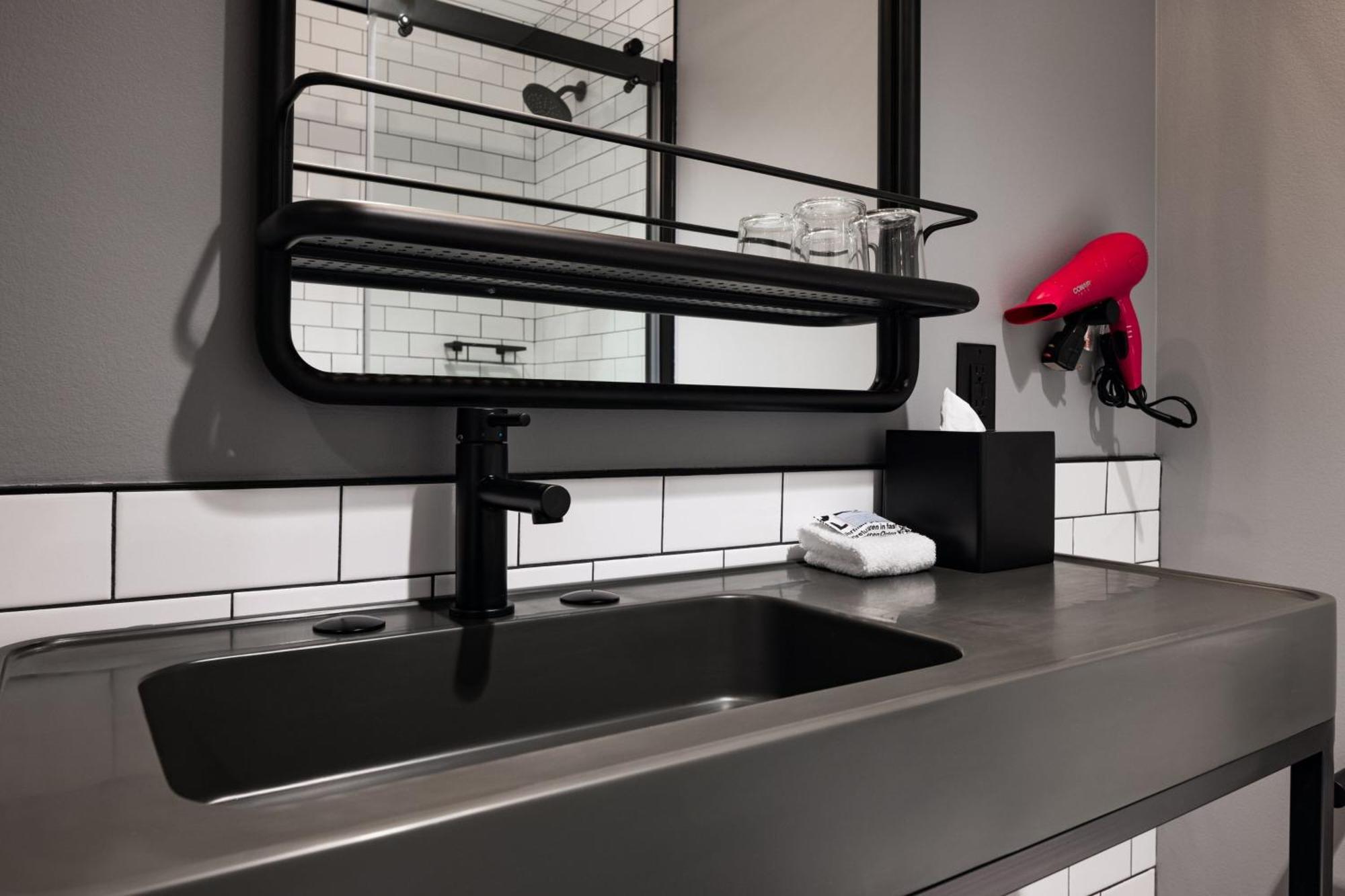 Moxy Omaha Downtown Hotel Eksteriør billede